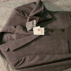 Men's suit NEW !!